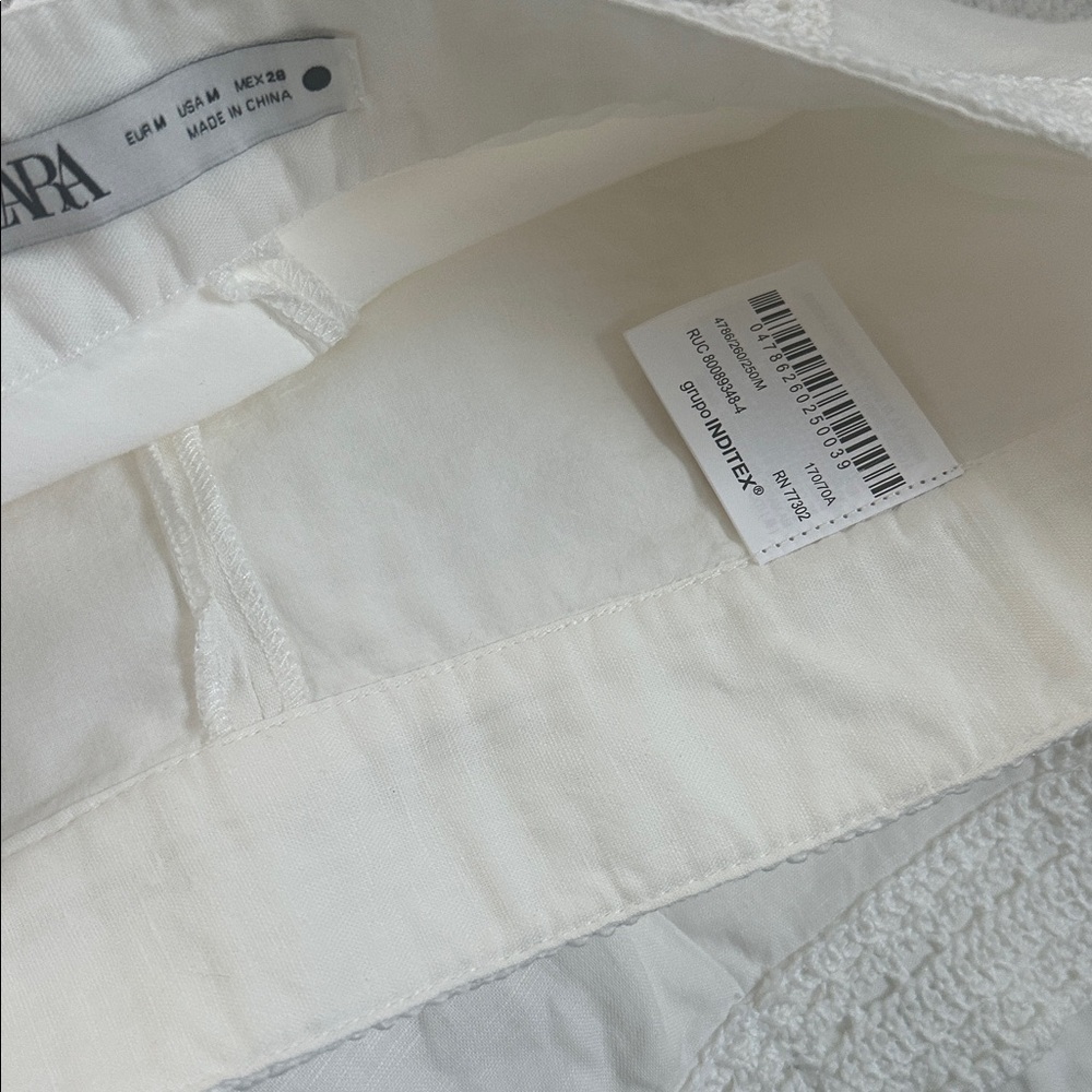 NWOT Zara Cream Lace Shorts  new condition no tag - Picture 2 of 9